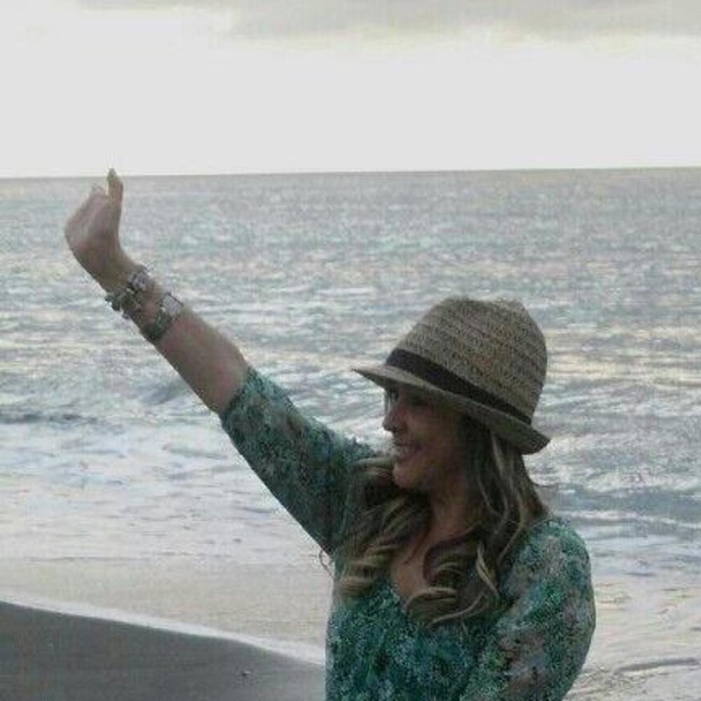 Meet your Posher, Rebecca